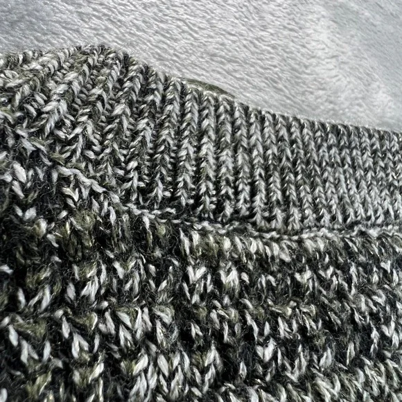 Gerard Darel Cardigan Women Size 2 Grey Excellent Wool Blend Gold Crest Buttons - Picture 16 of 16